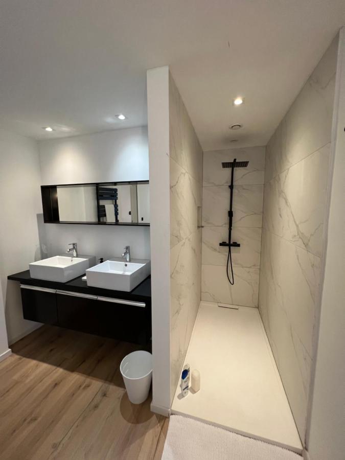 Charmant Appartement Au Look Design モンス エクステリア 写真