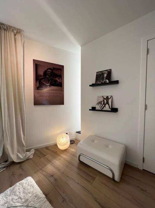 Charmant Appartement Au Look Design モンス エクステリア 写真