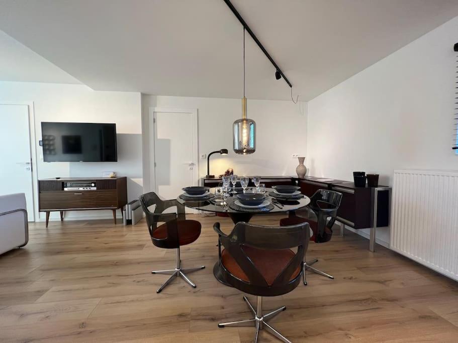 Charmant Appartement Au Look Design モンス エクステリア 写真
